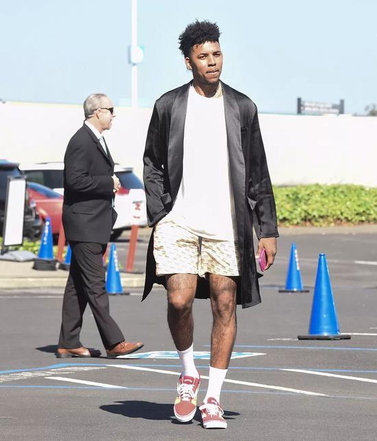 强交互场景 强交互场景